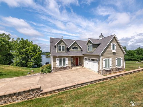 13791 E Diane Dr, Camden, MI, 49232-9523 | Card Image