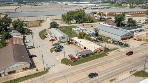 1613 S Banker St, Effingham, IL, 62401-2745 | Card Image