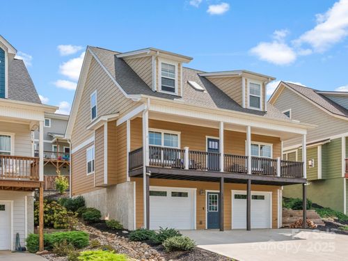 18 Greenwood Fields Drive, Asheville, NC, 28804 | Card Image