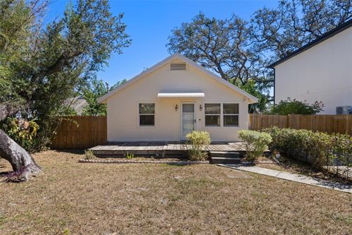 8507 Claonia St, Tampa, FL, 33614-1703 | Card Image