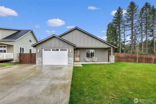 211 W Oak St, Yacolt, WA, 98675-5675 | Card Image