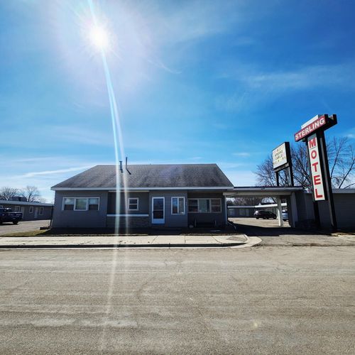 1507 W Oakland Ave, Austin, MN, 55912-1654 | Card Image