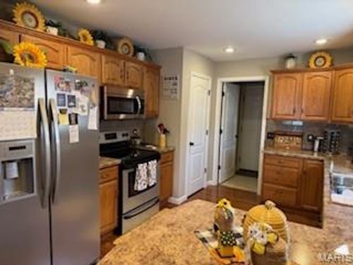 1614 Jackson Ridge Dr, Jackson, MO, 63755-3083 | Card Image