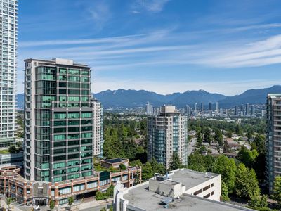 1801 - 4688 Kingsway, Condo with 2 bedrooms, 2 bathrooms and 1 parking in Burnaby BC | Image 3