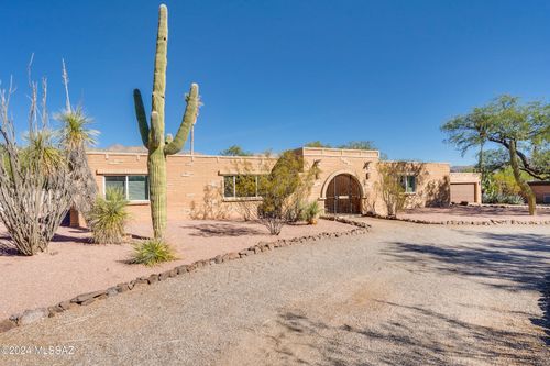 11421 E Holster Dr, Tucson, AZ, 85749-8485 | Card Image