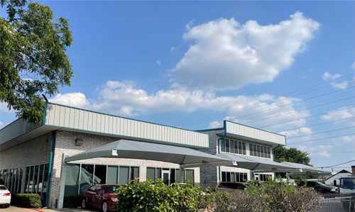 400 E Pioneer Dr, Irving, TX, 75061-7652 | Card Image