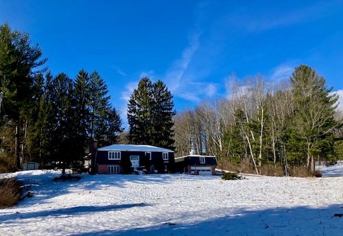 219 Meadow Dr, Johnstown, PA, 15905-5314 | Card Image