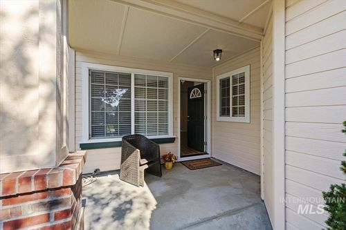 3308 W Moon Lake Ln, Meridian, ID, 83646-8332 | Card Image