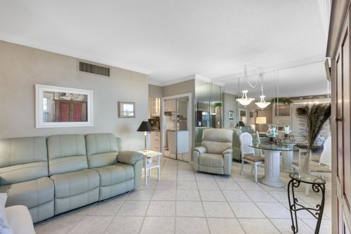 105-240 Seaview Ct, MARCO ISLAND, FL, 34145-3105 | Card Image