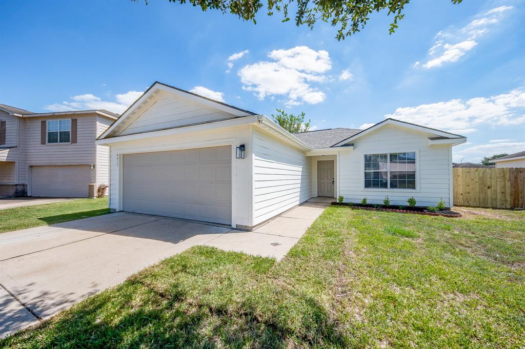 Olive Field Ct, Richmond, TX 77469