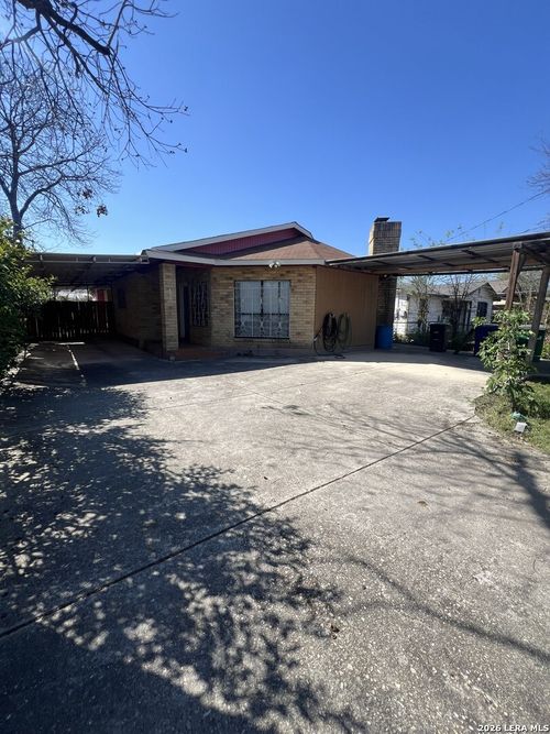 631 N San Bernardo Ave, San Antonio, TX, 78228-6235 | Card Image