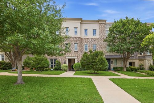 4704 Dexter Ave, Fort Worth, TX, 76107-3738 | Card Image