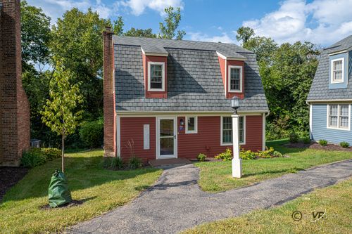 18 Settler Ln, Galena, IL, 61036-8703 | Card Image