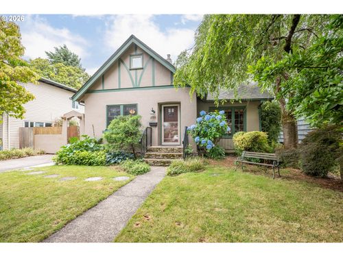 2733 Fir St, LONGVIEW, WA, 98632 | Card Image