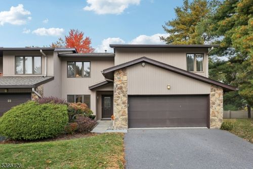 21 Cedarwood Ter, Woodland Park, NJ, 07424-3709 | Card Image