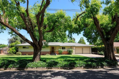 1550 Brayton Ave, Escalon, CA, 95320-2005 | Card Image