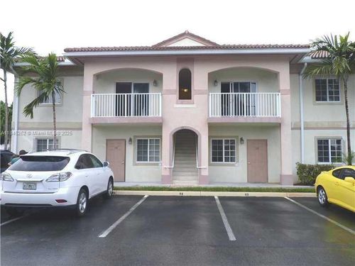 4-4950 Washington St, Hollywood, FL, 33021-7681 | Card Image
