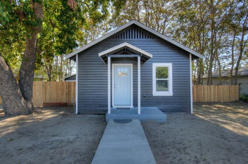 1523 Tucker Street, Selma, CA, 93662 | Card Image