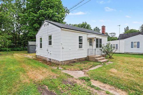 103 Lincoln St, Litchfield, MI, 49252-9783 | Card Image