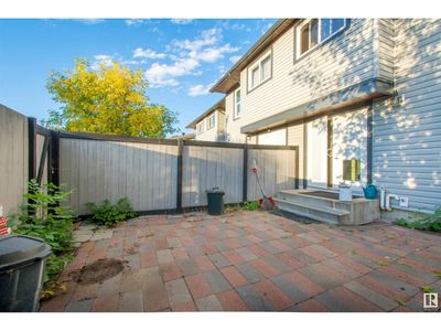 13840 24 St Nw, Townhouse with 3 bedrooms, 2 bathrooms and null parking in Edmonton AB | Image 3