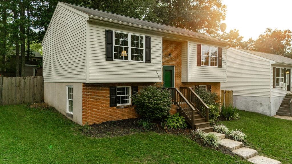 4th St, Waynesboro, VA 22980
