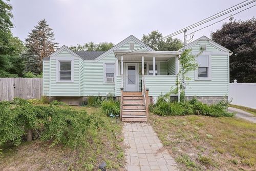 19 Chestnut Ave, Auburn, MA, 01501-1720 | Card Image