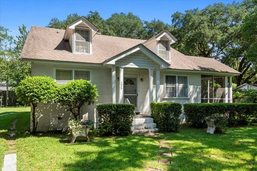 2028 Coker Ave, Charleston, SC, 29412-2006 | Card Image
