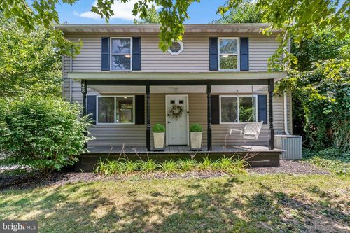 28 Benson Dr, HARPERS FERRY, WV, 25425-3557 | Card Image