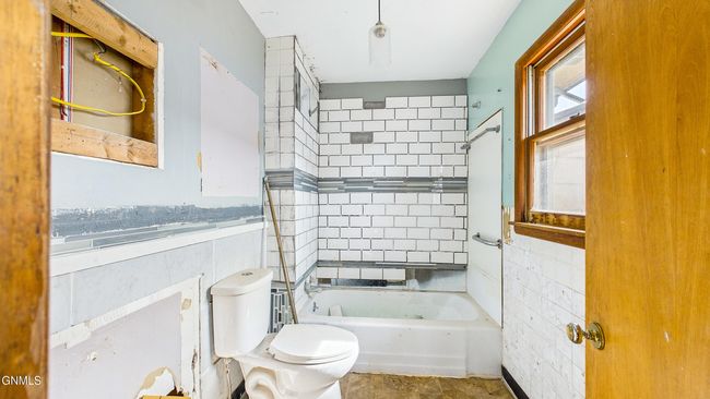 212 S Main St, House other with 2 bedrooms, 2 bathrooms and null parking in Glen Ullin ND | Image 14