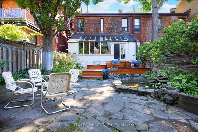 288 Sherbourne St, House attached with 9 bedrooms, 5 bathrooms and null parking in Toronto ON | Image 29