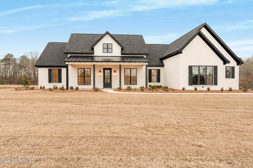 327 Grace Acres Dr, Brandon, MS, 39047-1104 | Card Image