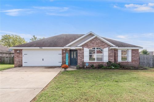 741 Iroquois Dr, Prairie Grove, AR, 72753-8232 | Card Image