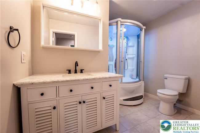 1 Circle Dr, House other with 4 bedrooms, 3 bathrooms and null parking in Hazleton PA | Image 7