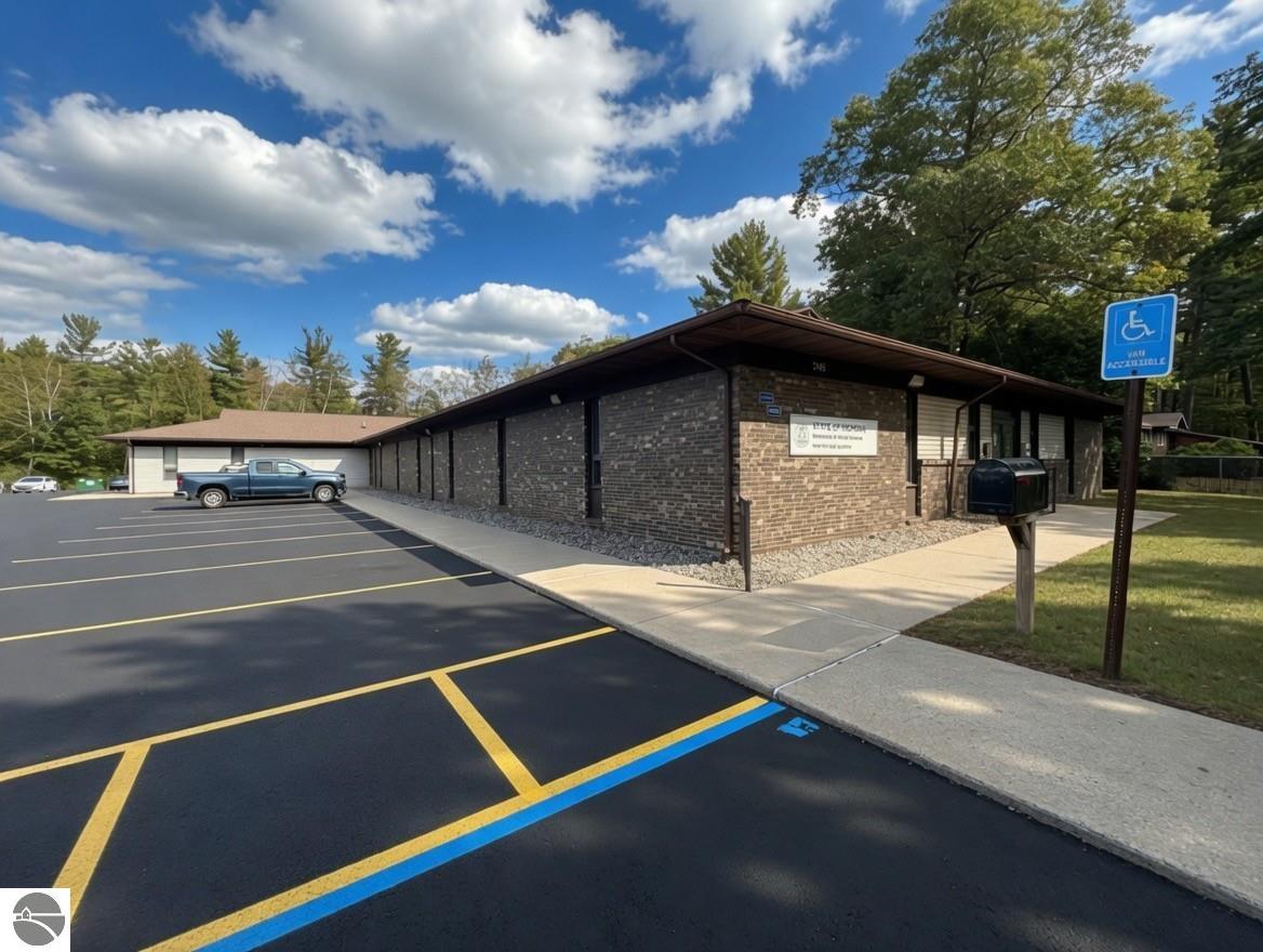 2145 E Us 23, East Tawas, MI 48730
