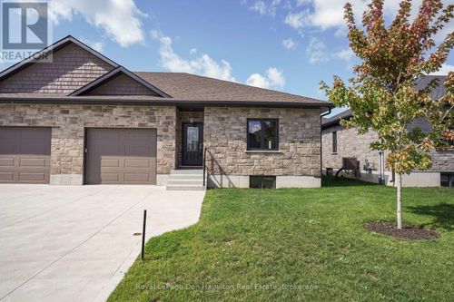 274 Queen St W, Atwood, ON, N0G1B0 | Card Image