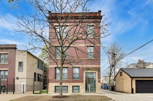 2-2114 W Byron St, Chicago, IL, 60618-4078 | Card Image