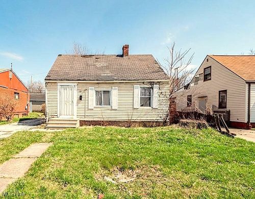 4185 Lee Rd, Cleveland, OH, 44128-2453 | Card Image