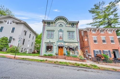 16 Greenwich St, Belvidere, NJ, 07823-1448 | Card Image