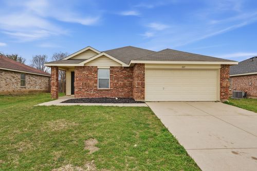 327 Deer Run Dr, Sanger, TX, 76266-6606 | Card Image