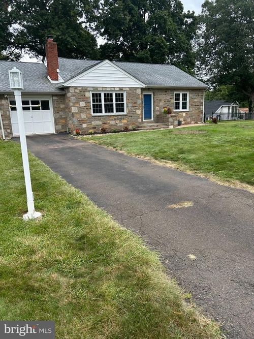 232 Hill Ave, HORSHAM, PA, 19044-2438 | Card Image