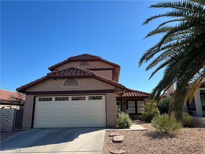 2409 Muirfield Avenue, House other with 3 bedrooms, 2 bathrooms and null parking in Henderson NV | Image 1