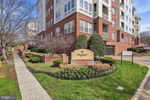 103-801 S Greenbrier St, ARLINGTON, VA, 22204-2731 | Card Image
