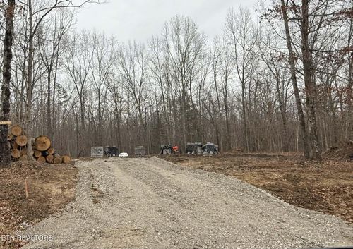 271 Georgee Rd, Jamestown, TN, 38556-5259 | Card Image