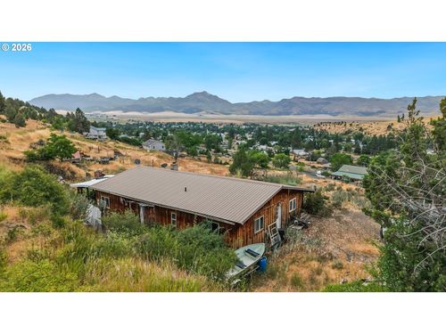655 N Washington St, Prairie City, OR, 97869-2157 | Card Image