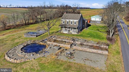 304 Valley Rd, BERNVILLE, PA, 19506-8658 | Card Image