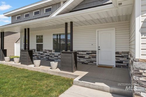 1204 5th Ave E, Jerome, ID, 83338-5116 | Card Image