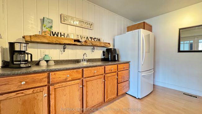 179 Ridge Rd, House other with 3 bedrooms, 2 bathrooms and 4 parking in Deep River ON | Image 14