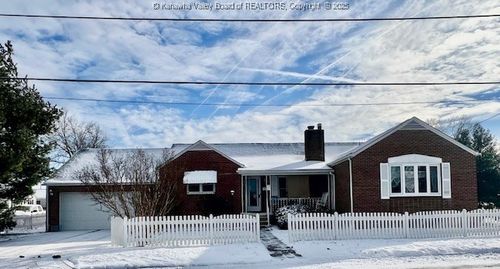 2301 Lincoln Ave, Saint Albans, WV, 25177-3239 | Card Image