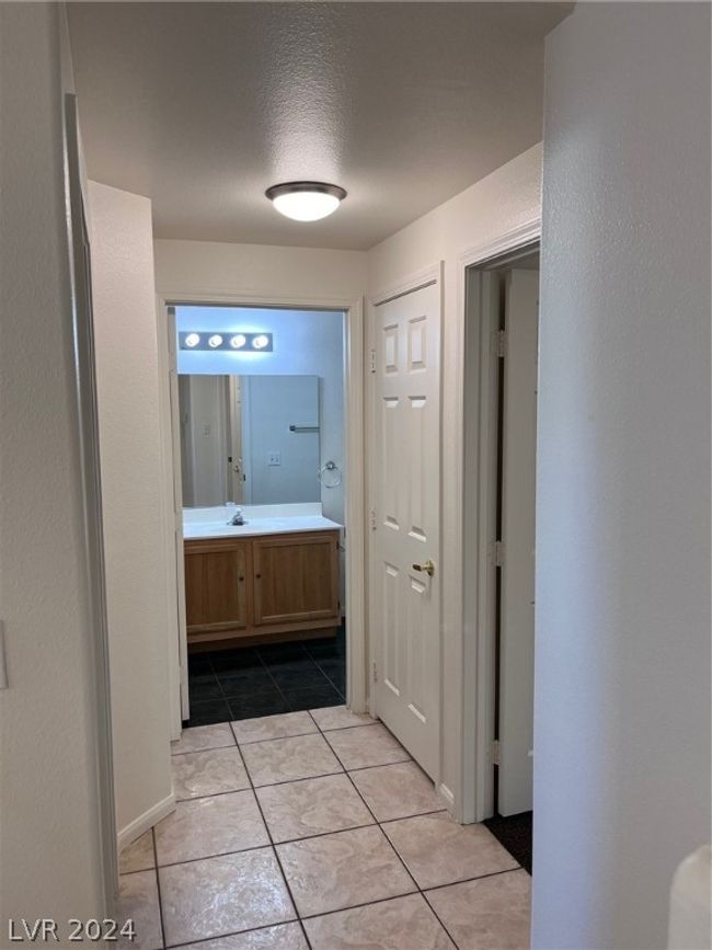 UNIT-102 - 1310 Red Gable Ln, Condo with 2 bedrooms, 2 bathrooms and null parking in Las Vegas NV | Image 14