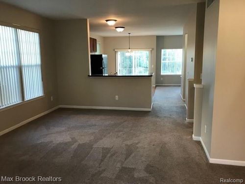 12110 Egret Ln, Wolverine Lake, MI, 48390-5435 | Card Image